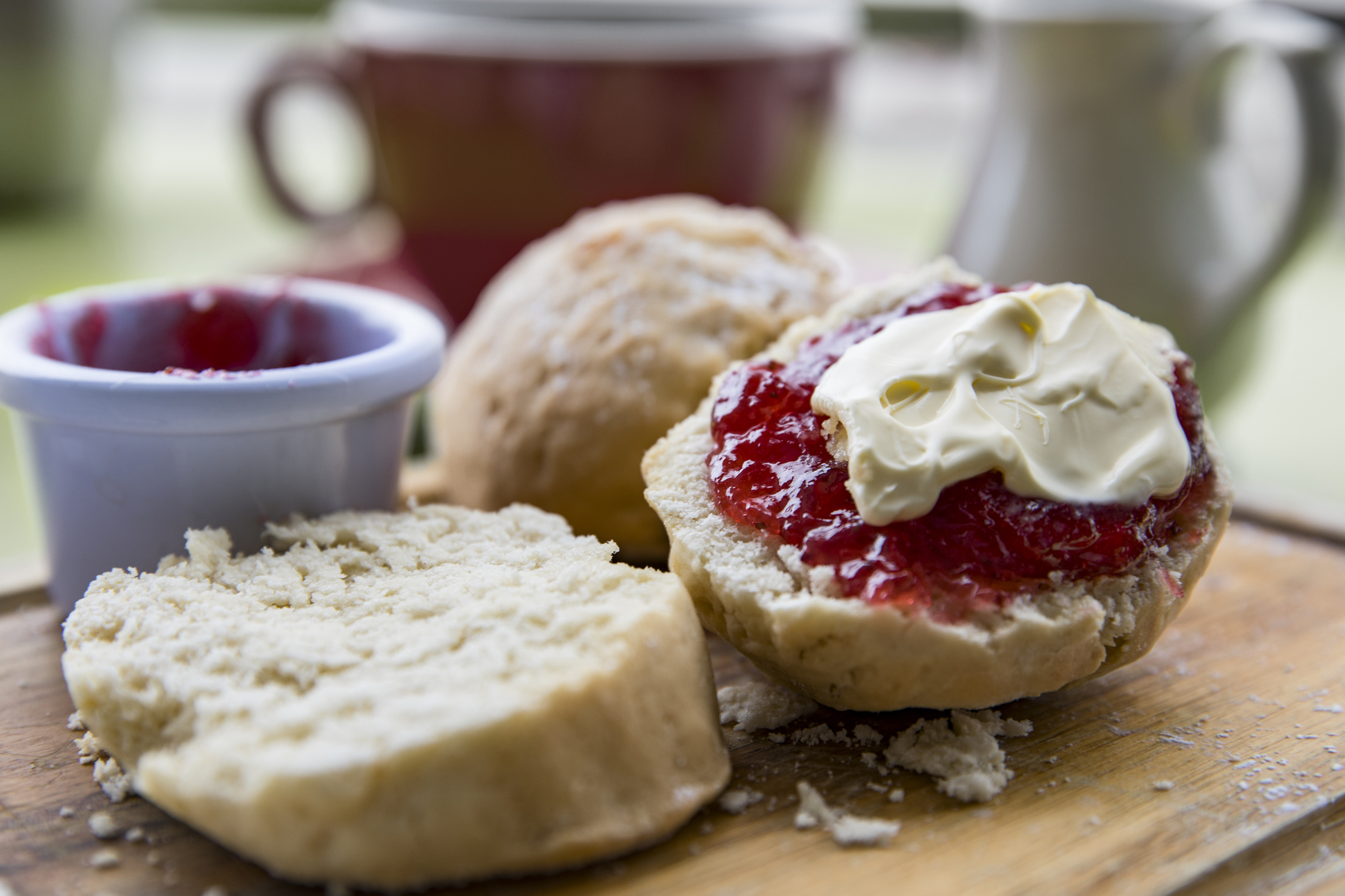 Thomas Benacci Cornwall Cream Tea Magnet - Scones, Cornish Clotted